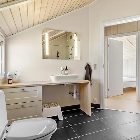 4 Bedroom Awesome In Ebeltoft