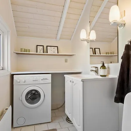 4 Bedroom Awesome In * Ebeltoft