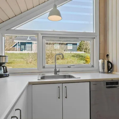 Holiday home 4 Bedroom Awesome In *