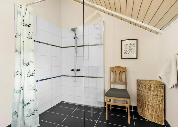 Feriehus 4 Bedroom Awesome In *