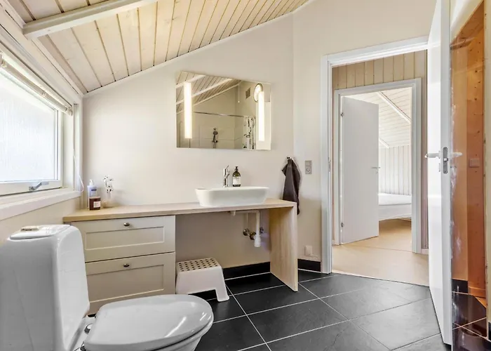 4 Bedroom Awesome In Ebeltoft